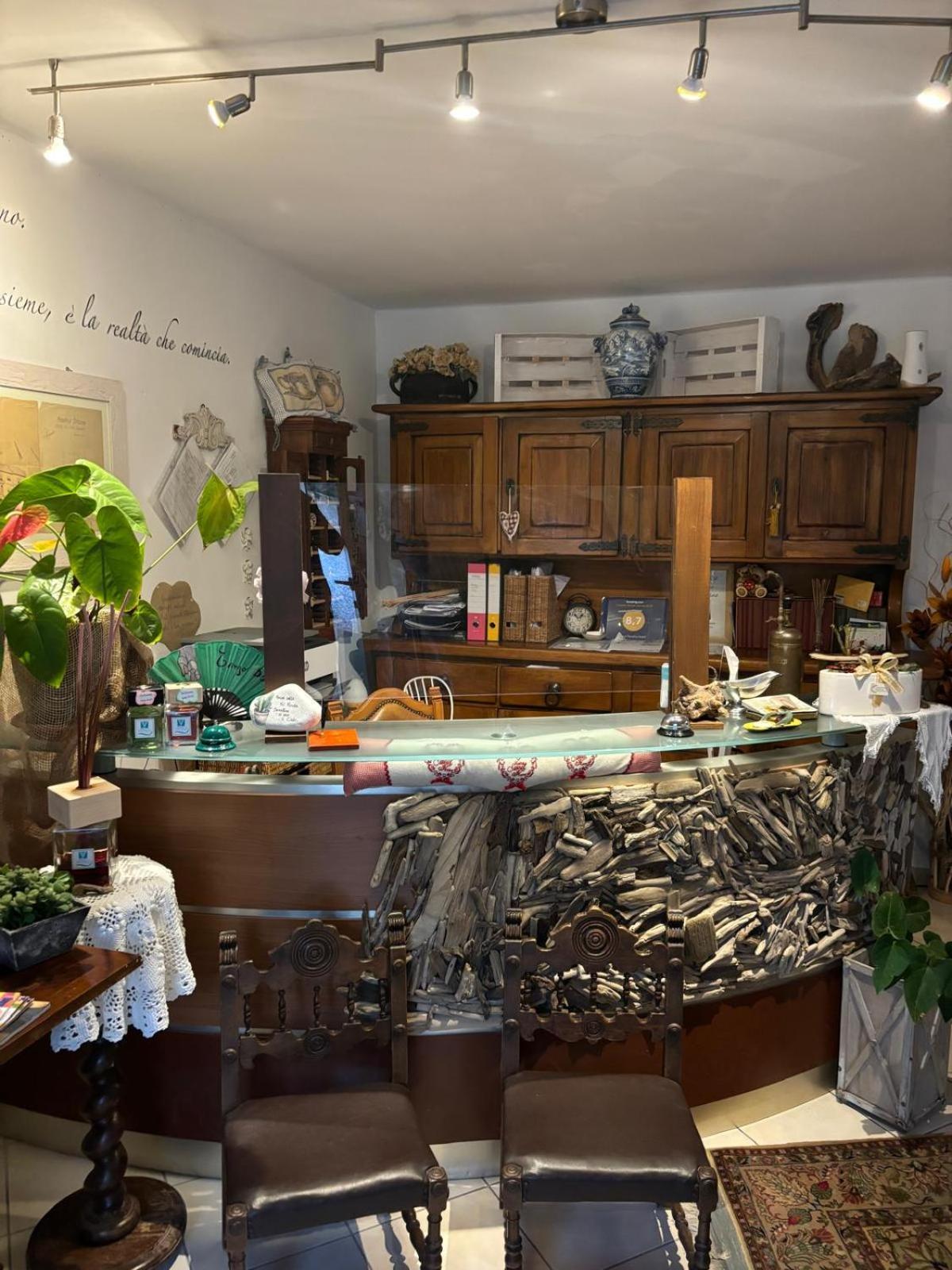Casa Versilia Hotel Marina di Massa Luaran gambar
